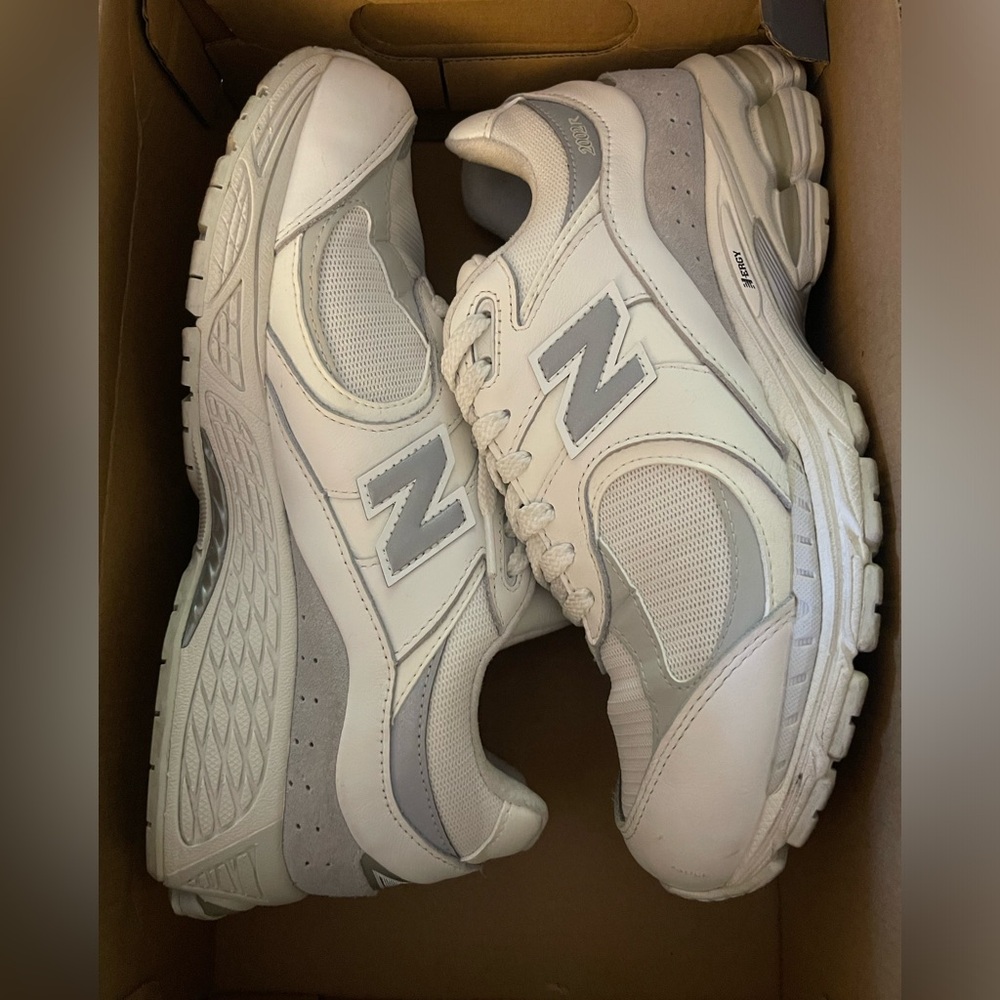 New Balance 2002RX